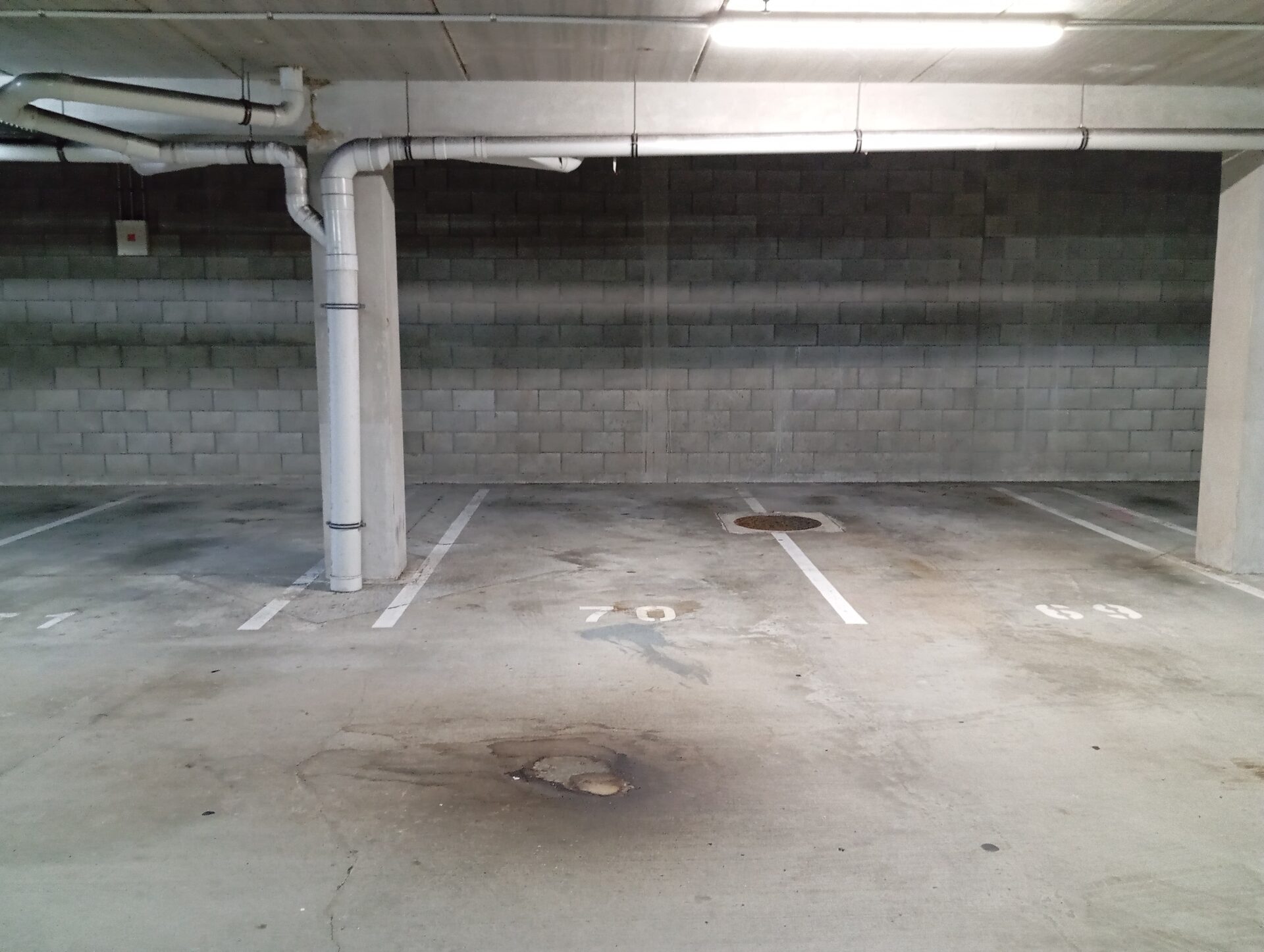 Car park at 57 mahuhu crescent